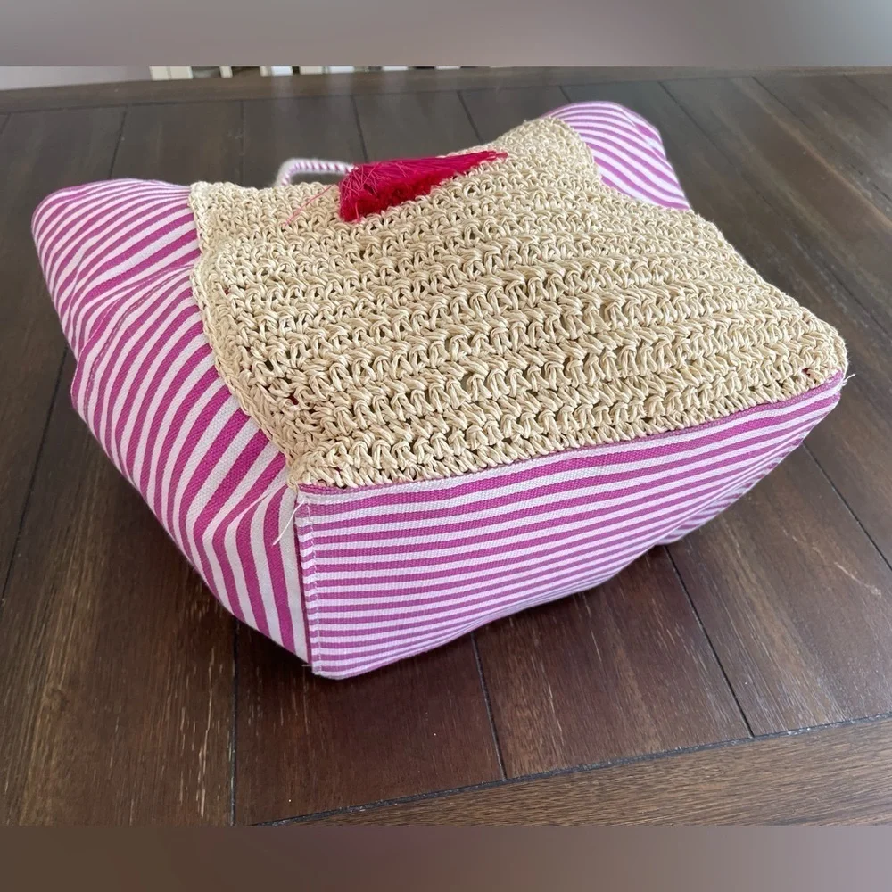 Suns N sand tote bag